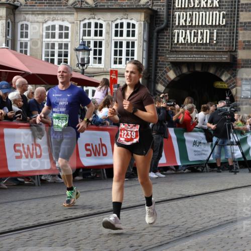 13.09.2026 - 21. swb-Marathon Bremen Strokosch-Dieckow http://msf.ph/oto/10348962 13.09.2026 13:28:57 Ziel 613, 1239, 1914, 2764, 2891, 3028, 3348, 4102, 4250, 4564, 5683, 6914, 6957, 7263, 7527, 8483, 8938, 9176, 13012, 394, 565, 687, 745, 936, 1274, 1688, 2070, 2223, 3938, 4590, 5225, 7361, 8984, 9661 meine-sportfotos.de