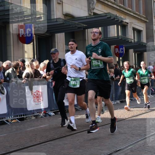 13.09.2026 - 21. swb-Marathon Bremen Strokosch-Dieckow http://msf.ph/oto/10349001 13.09.2026 13:31:07 Ziel 217, 922, 1600, 1627, 2244, 2602, 2707, 3152, 3343, 3392, 3396, 3579, 3762, 3859, 4258, 4273, 4477, 4692, 4889, 5375, 5504, 5673, 5720, 5765, 5979, 6039, 6147, 6581, 6619, 6968, 6971, 7001, 7032, 7296, 7812, 8035, 8042, 8097, 8205, 8239, 8339, 8342, 8364, 8495, 8522, 8726, 9147, 9155, 9293, 9337, 9822, 9903, 13066, 217, 244, 1189, 1398, 1479, 2513, 2802, 2902, 3360, 3800, 4251, 5600, 5681, 5802, 6307, 7198, 7760, 7798, 8543 meine-sportfotos.de