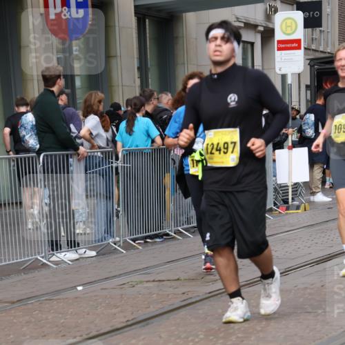 13.09.2026 - 21. swb-Marathon Bremen Strokosch-Dieckow http://msf.ph/oto/10349024 13.09.2026 11:12:20 Ziel 10354, 10743, 10874, 10875, 10909, 11090, 11657, 12234, 12327, 12423, 12497, 10213, 10406, 10414, 10490, 11052, 11585, 11633, 11716, 12012, 12327 meine-sportfotos.de