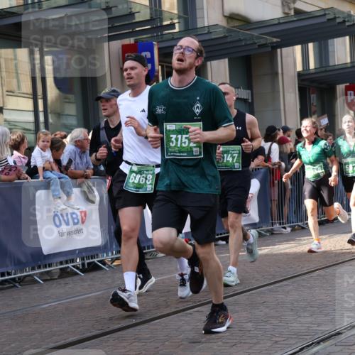 13.09.2026 - 21. swb-Marathon Bremen Strokosch-Dieckow http://msf.ph/oto/10349034 13.09.2026 13:31:07 Ziel 217, 922, 1600, 1627, 2244, 2602, 2707, 3152, 3343, 3392, 3396, 3579, 3762, 3859, 4258, 4273, 4477, 4692, 4889, 5375, 5504, 5673, 5720, 5765, 5979, 6039, 6147, 6581, 6619, 6968, 6971, 7001, 7032, 7296, 7812, 8035, 8042, 8097, 8205, 8239, 8339, 8342, 8364, 8495, 8522, 8726, 9147, 9155, 9293, 9337, 9822, 9903, 13066, 217, 244, 1189, 1398, 1479, 2513, 2802, 2902, 3360, 3800, 4251, 5600, 5681, 5802, 6307, 7198, 7760, 7798, 8543 meine-sportfotos.de