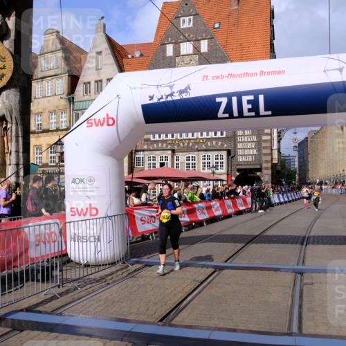 13.09.2026 - 21. swb-Marathon Bremen Tim E. http://msf.ph/oto/10349043 13.09.2026 11:22:09 Ziel 11104, 11639, 12211 meine-sportfotos.de