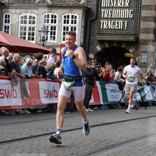 13.09.2026 - 21. swb-Marathon Bremen Strokosch-Dieckow http://msf.ph/oto/10349045 13.09.2026 13:28:59 Ziel 613, 1239, 1914, 2276, 2764, 2891, 3028, 3348, 3444, 4102, 4564, 6914, 6957, 7263, 7527, 8483, 8938, 9176, 13012, 394, 565, 687, 745, 1274, 2023, 2070, 3796, 3938, 4590, 5036, 5225, 7149, 7361, 9661 meine-sportfotos.de