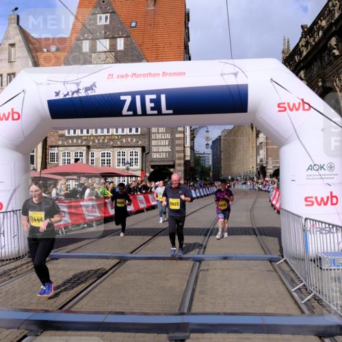 13.09.2026 - 21. swb-Marathon Bremen Tim E. http://msf.ph/oto/10349227 13.09.2026 11:22:40 Ziel 10710, 10968, 11423, 11579, 12444 meine-sportfotos.de