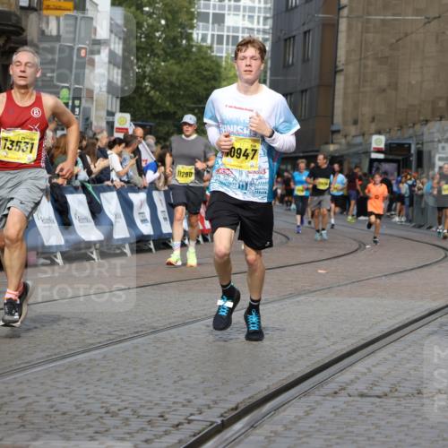 13.09.2026 - 21. swb-Marathon Bremen Strokosch-Dieckow http://msf.ph/oto/10349390 13.09.2026 10:54:10 Ziel 10141, 10174, 10227, 10255, 10478, 10579, 10684, 10685, 10708, 10838, 10905, 10947, 11206, 11489, 11502, 11596, 11950, 12075, 12244, 12331, 12341, 12356, 12405, 12435, 12492, 12515, 13597, 10359, 10503, 10577, 10631, 10749, 10837, 10884, 10996, 11099, 11118, 11361, 11476, 11843, 11989 meine-sportfotos.de