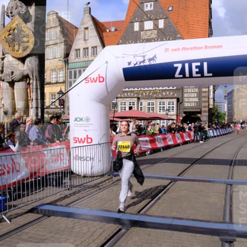 13.09.2026 - 21. swb-Marathon Bremen Tim E. http://msf.ph/oto/10349744 13.09.2026 11:23:50 Ziel 11266, 11663, 12340, 12440 meine-sportfotos.de