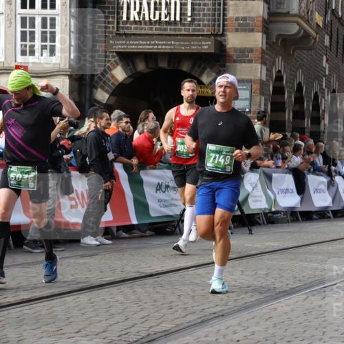 13.09.2026 - 21. swb-Marathon Bremen Strokosch-Dieckow http://msf.ph/oto/10349754 13.09.2026 13:29:13 Ziel 430, 565, 687, 722, 725, 936, 1014, 1274, 1688, 2223, 2276, 2378, 2851, 2891, 3348, 3419, 3444, 3665, 3938, 5225, 5267, 5531, 5691, 5865, 6099, 6817, 6937, 6955, 7134, 7263, 7527, 8984, 8985, 9562, 13174, 132, 303, 596, 651, 1083, 1365, 1387, 1545, 1823, 2301, 2867, 2957, 3258, 3721, 3796, 3846, 3912, 4541, 5599, 6030, 6103, 6499, 7013, 7631, 7649, 7860, 8007, 8009, 8066, 8099, 8277, 8338, 8675, 9249, 9889, 10128 meine-sportfotos.de