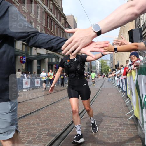 13.09.2026 - 21. swb-Marathon Bremen Strokosch-Dieckow http://msf.ph/oto/10349862 13.09.2026 11:12:51 Ziel 10804, 10893, 11048, 11357, 11606, 11627, 12050, 12060, 12393, 12418, 10354, 10483, 10743, 10874, 10875, 11090, 11657, 11671, 11832, 12234, 12423, 12497 meine-sportfotos.de