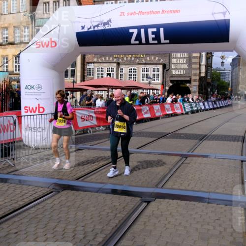 13.09.2026 - 21. swb-Marathon Bremen Tim E. http://msf.ph/oto/10349971 13.09.2026 11:31:51 Ziel  meine-sportfotos.de