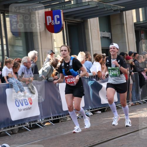 13.09.2026 - 21. swb-Marathon Bremen Strokosch-Dieckow http://msf.ph/oto/10350127 13.09.2026 13:31:36 Ziel 578, 846, 2310, 2934, 3115, 3205, 3239, 3244, 3278, 3946, 3989, 4030, 4164, 4797, 4979, 4998, 5158, 5325, 5363, 5899, 6062, 6100, 6116, 6193, 6213, 6354, 6602, 7242, 7260, 7526, 7790, 7964, 8048, 8078, 8166, 8206, 8247, 8610, 8970, 9016, 9033, 9188, 9568, 9640, 9785, 9914, 13151, 13231, 310, 922, 1600, 1627, 2244, 2602, 2707, 3152, 3343, 3392, 3396, 3579, 3858, 3859, 4258, 4273, 4477, 4692, 4889, 5426, 6039, 6581, 7032, 7608, 7941, 8042, 8205 meine-sportfotos.de