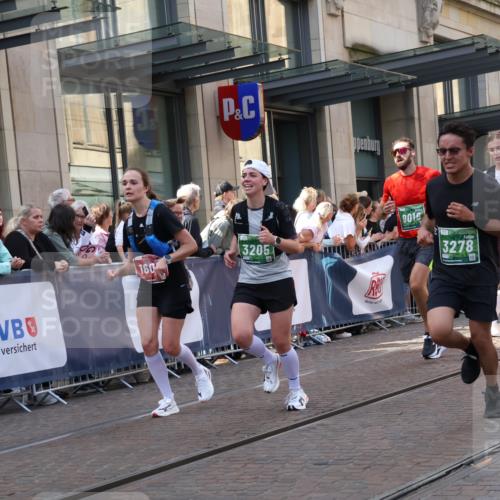 13.09.2026 - 21. swb-Marathon Bremen Strokosch-Dieckow http://msf.ph/oto/10350157 13.09.2026 13:31:36 Ziel 578, 846, 2310, 2934, 3115, 3205, 3239, 3244, 3278, 3946, 3989, 4030, 4164, 4797, 4979, 4998, 5158, 5325, 5363, 5899, 6062, 6100, 6116, 6193, 6213, 6354, 6602, 7242, 7260, 7526, 7790, 7964, 8048, 8078, 8166, 8206, 8247, 8610, 8970, 9016, 9033, 9188, 9568, 9640, 9785, 9914, 13151, 13231, 310, 922, 1600, 1627, 2244, 2602, 2707, 3152, 3343, 3392, 3396, 3579, 3858, 3859, 4258, 4273, 4477, 4692, 4889, 5426, 6039, 6581, 7032, 7608, 7941, 8042, 8205 meine-sportfotos.de