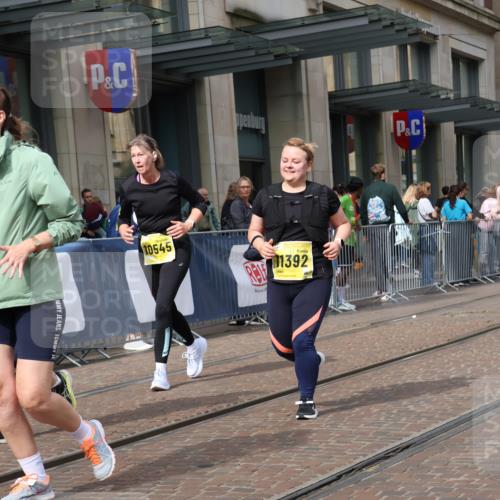 13.09.2026 - 21. swb-Marathon Bremen Strokosch-Dieckow http://msf.ph/oto/10350380 13.09.2026 11:13:18 Ziel 10330, 10484, 10545, 10766, 10883, 10889, 11078, 11084, 11392, 11670, 11954, 11999, 12010, 12280, 12460, 12521, 10804, 10893, 11048, 11357, 11606, 11627, 12050, 12060, 12393, 12418 meine-sportfotos.de