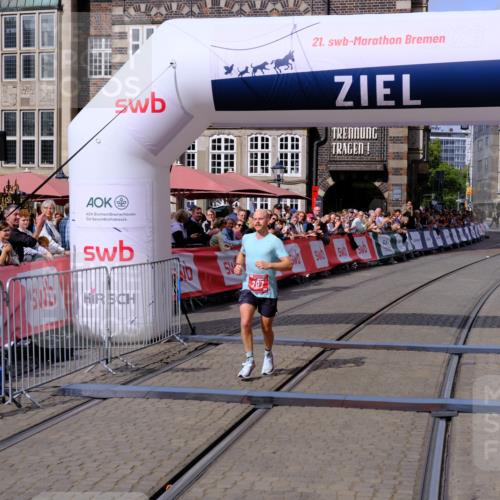 13.09.2026 - 21. swb-Marathon Bremen Tim E. http://msf.ph/oto/10350480 13.09.2026 12:19:59 Ziel  meine-sportfotos.de