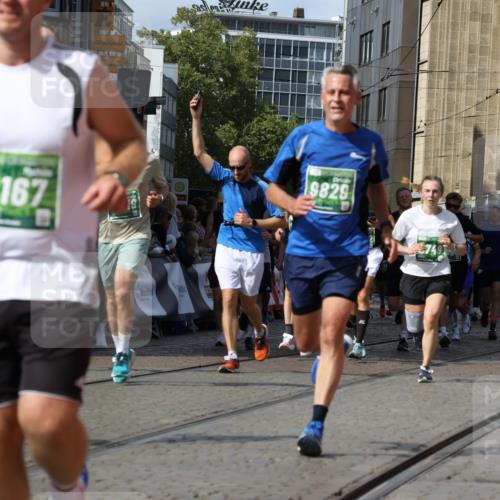 13.09.2026 - 21. swb-Marathon Bremen Strokosch-Dieckow http://msf.ph/oto/10350583 13.09.2026 13:32:58 Ziel 1437, 1687, 2292, 2293, 2611, 2992, 3354, 3429, 3878, 3895, 4263, 4323, 4380, 4862, 5009, 5398, 5581, 5657, 6583, 6593, 6718, 6760, 7016, 7173, 7466, 7758, 7990, 8344, 8367, 8506, 8957, 9040, 9175, 2393, 2440, 2818, 2959, 3404, 3710, 4260, 4408, 4659, 5191, 5324, 5395, 5410, 5706, 5749, 5981, 7788, 7830, 8061, 9269, 9292, 9829, 13019, 13028, 13039, 13092, 13093, 13101, 13146 meine-sportfotos.de