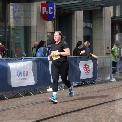 13.09.2026 - 21. swb-Marathon Bremen Strokosch-Dieckow http://msf.ph/oto/10350597 13.09.2026 11:13:24 Ziel 10330, 10484, 10545, 10766, 10883, 10889, 11078, 11084, 11392, 11954, 11999, 12010, 12280, 10804, 11048, 11357, 11392, 11670, 12393, 12418, 12460, 12521 meine-sportfotos.de