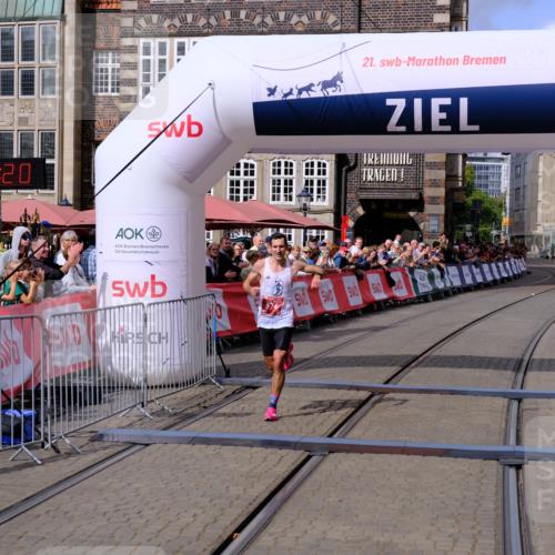 13.09.2026 - 21. swb-Marathon Bremen Tim E. http://msf.ph/oto/10350601 13.09.2026 12:21:10 Ziel 626, 1231 meine-sportfotos.de