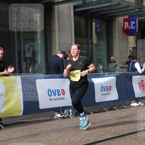 13.09.2026 - 21. swb-Marathon Bremen Strokosch-Dieckow http://msf.ph/oto/10350643 13.09.2026 11:13:25 Ziel 10330, 10484, 10545, 10766, 10883, 10889, 11078, 11084, 11954, 11999, 12010, 12280, 10484, 10804, 11048, 11357, 11392, 11670, 12393, 12418, 12460, 12521 meine-sportfotos.de