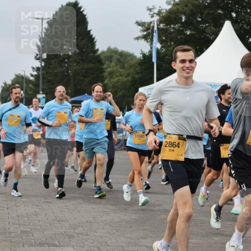 13.09.2026 - Kiel Lauf Andreas Tolksdorf http://msf.ph/oto/10350867 13.09.2026 09:55:41 Kiellinie 9459, 757, 11885, 38, 2864, 124, 39, 1599 meine-sportfotos.de