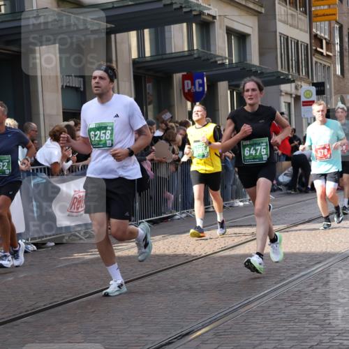 13.09.2026 - 21. swb-Marathon Bremen Strokosch-Dieckow http://msf.ph/oto/10350908 13.09.2026 13:31:55 Ziel 287, 1369, 2310, 2910, 2934, 3402, 3441, 3650, 3922, 3946, 4057, 4471, 4566, 4655, 4797, 4835, 5628, 6116, 6258, 6475, 6781, 6857, 6875, 6900, 7150, 7182, 7526, 7553, 7572, 7818, 8610, 8632, 9151, 9198, 9283, 9394, 9640, 9719, 9779, 13029, 13182, 13244, 310, 578, 846, 3115, 3205, 3239, 3244, 3278, 3858, 3946, 3989, 4030, 4164, 4273, 4692, 4979, 4998, 5158, 5325, 5363, 5426, 5899, 6062, 6100, 6193, 6213, 6354, 6581, 6602, 7032, 7242, 7260, 7608, 7941, 8042, 8205 meine-sportfotos.de