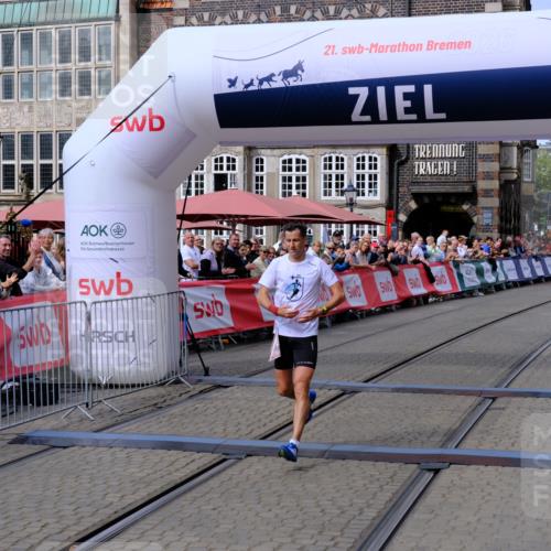 13.09.2026 - 21. swb-Marathon Bremen Tim E. http://msf.ph/oto/10350914 13.09.2026 12:22:50 Ziel 176 meine-sportfotos.de
