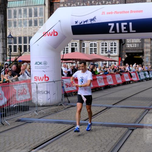 13.09.2026 - 21. swb-Marathon Bremen Tim E. http://msf.ph/oto/10350939 13.09.2026 12:22:50 Ziel 176 meine-sportfotos.de