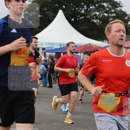 13.09.2026 - Kiel Lauf Andreas Tolksdorf http://msf.ph/oto/10351187 13.09.2026 09:55:49 Kiellinie 3911, 8242, 10, 97, 2674, 1, 38, 8759, 0 meine-sportfotos.de