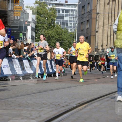 13.09.2026 - 21. swb-Marathon Bremen Strokosch-Dieckow http://msf.ph/oto/10351190 13.09.2026 10:54:48 Ziel 10067, 10146, 10359, 10410, 10503, 10577, 10631, 10749, 10765, 10837, 10884, 11039, 11099, 11118, 11389, 11593, 12038, 12265, 12328, 12467, 10646, 10901, 11620, 11860, 11889, 11976, 12313, 13592 meine-sportfotos.de