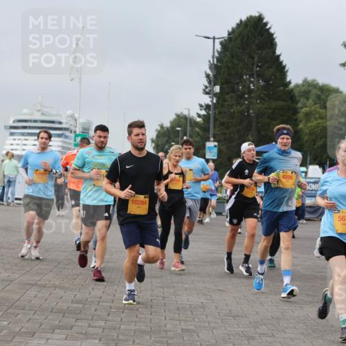 13.09.2026 - Kiel Lauf Andreas Tolksdorf http://msf.ph/oto/10351230 13.09.2026 09:55:51 Kiellinie 12207, 39, 10284, 4586, 8200, 39, 5679 meine-sportfotos.de