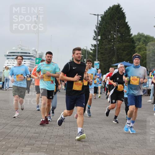 13.09.2026 - Kiel Lauf Andreas Tolksdorf http://msf.ph/oto/10351239 13.09.2026 09:55:51 Kiellinie 3, 7114, 1606, 10284, 39, 8200, 5679 meine-sportfotos.de
