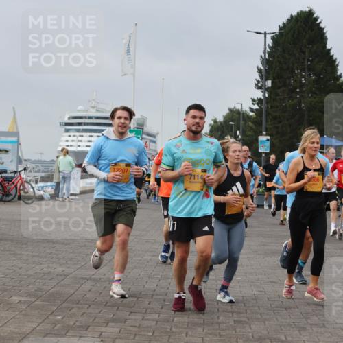 13.09.2026 - Kiel Lauf Andreas Tolksdorf http://msf.ph/oto/10351274 13.09.2026 09:55:52 Kiellinie 12207, 38, 7114, 586, 10284 meine-sportfotos.de