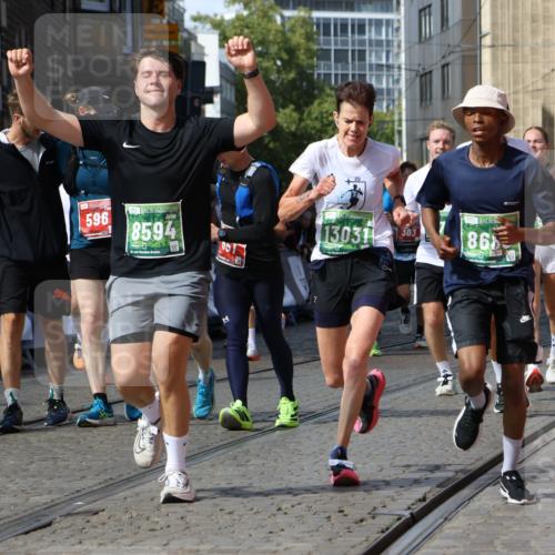 13.09.2026 - 21. swb-Marathon Bremen Strokosch-Dieckow http://msf.ph/oto/10351449 13.09.2026 13:29:37 Ziel 132, 303, 394, 596, 651, 745, 1365, 1387, 1545, 1823, 2023, 2070, 2301, 2867, 2957, 3258, 3796, 3846, 3912, 4541, 5036, 5599, 6030, 6103, 7013, 7149, 7361, 7631, 7860, 8007, 8009, 8066, 8099, 8277, 8338, 8675, 9249, 9661, 9889, 10128, 109, 124, 454, 716, 1073, 1173, 1581, 1861, 2289, 3320, 3618, 3667, 4115, 4524, 4575, 4576, 6006, 6127, 6725, 7079, 7093, 7884, 8267, 8481, 8612, 8771, 8899, 9049, 9534, 9747, 9770, 10013 meine-sportfotos.de