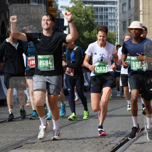 13.09.2026 - 21. swb-Marathon Bremen Strokosch-Dieckow http://msf.ph/oto/10351474 13.09.2026 13:29:37 Ziel 132, 303, 394, 596, 651, 745, 1365, 1387, 1545, 1823, 2023, 2070, 2301, 2867, 2957, 3258, 3796, 3846, 3912, 4541, 5036, 5599, 6030, 6103, 7013, 7149, 7361, 7631, 7860, 8007, 8009, 8066, 8099, 8277, 8338, 8675, 9249, 9661, 9889, 10128, 109, 124, 454, 716, 1073, 1173, 1581, 1861, 2289, 3320, 3618, 3667, 4115, 4524, 4575, 4576, 6006, 6127, 6725, 7079, 7093, 7884, 8267, 8481, 8612, 8771, 8899, 9049, 9534, 9747, 9770, 10013 meine-sportfotos.de