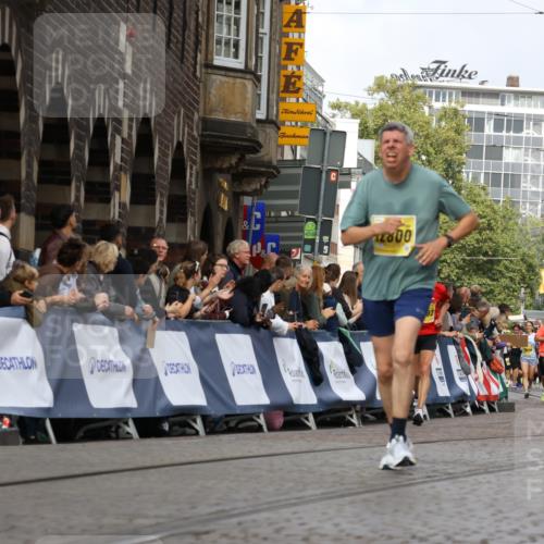 13.09.2026 - 21. swb-Marathon Bremen Strokosch-Dieckow http://msf.ph/oto/10351620 13.09.2026 10:54:55 Ziel 10067, 10146, 10410, 10589, 10608, 10631, 10704, 10765, 11039, 11040, 11174, 11389, 11593, 11874, 12038, 12265, 12328, 12467, 12519, 13526, 10555, 10646, 11001, 11620, 11860, 11908, 11976 meine-sportfotos.de