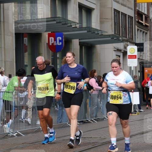 13.09.2026 - 21. swb-Marathon Bremen Strokosch-Dieckow http://msf.ph/oto/10351622 13.09.2026 11:14:03 Ziel 10303, 10395, 10396, 10402, 10586, 10722, 10784, 10854, 11041, 11140, 11173, 11233, 11363, 11535, 11703, 11864, 12100, 12112, 12431, 10330, 10491, 10766, 10799, 10880, 11027, 11078, 11902, 12010 meine-sportfotos.de
