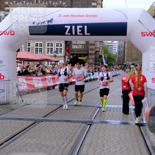 13.09.2026 - 21. swb-Marathon Bremen Tim E. http://msf.ph/oto/10351639 13.09.2026 12:29:50 Ziel 821 meine-sportfotos.de