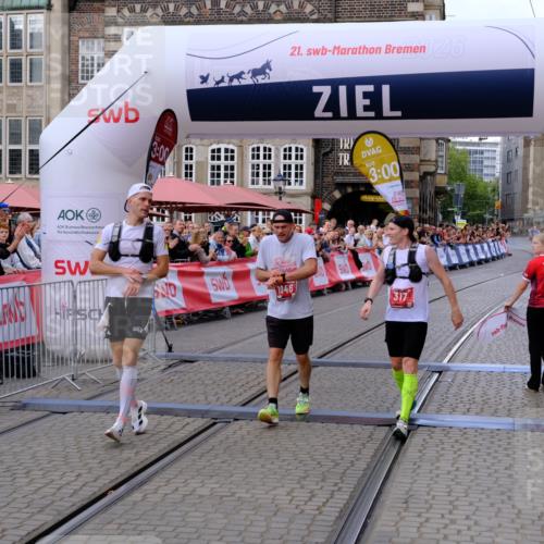 13.09.2026 - 21. swb-Marathon Bremen Tim E. http://msf.ph/oto/10351712 13.09.2026 12:29:52 Ziel 821 meine-sportfotos.de