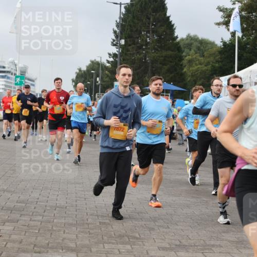 13.09.2026 - Kiel Lauf Andreas Tolksdorf http://msf.ph/oto/10351834 13.09.2026 09:56:14 Kiellinie 6229, 46, 7872, 11659 meine-sportfotos.de