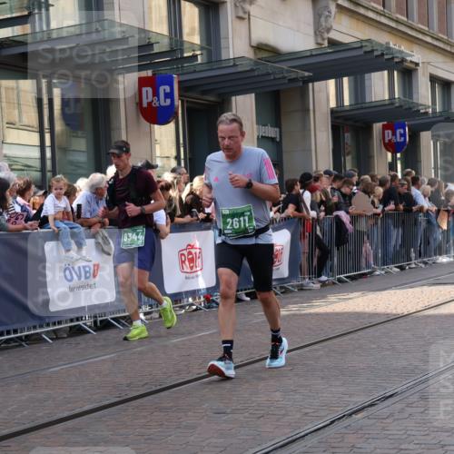 13.09.2026 - 21. swb-Marathon Bremen Strokosch-Dieckow http://msf.ph/oto/10351912 13.09.2026 13:32:20 Ziel 1437, 1687, 2292, 2293, 2611, 2992, 3354, 3429, 3878, 3895, 4263, 4323, 4380, 4862, 5009, 5281, 5398, 5581, 5657, 6518, 6583, 6593, 6718, 6760, 6786, 7016, 7173, 7466, 7758, 7990, 8344, 8367, 8506, 8957, 9040, 9151, 9175, 13208, 13232, 287, 1369, 2310, 2910, 2934, 3402, 3441, 3650, 3922, 3946, 4057, 4471, 4566, 4655, 4797, 4835, 5628, 6116, 6258, 6475, 7182, 7526, 7818, 9394, 13182 meine-sportfotos.de