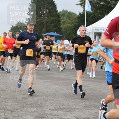 13.09.2026 - Kiel Lauf Andreas Tolksdorf http://msf.ph/oto/10351981 13.09.2026 09:56:19 Kiellinie 338, 1, 35, 8304, 2026, 2942, 39, 1342 meine-sportfotos.de
