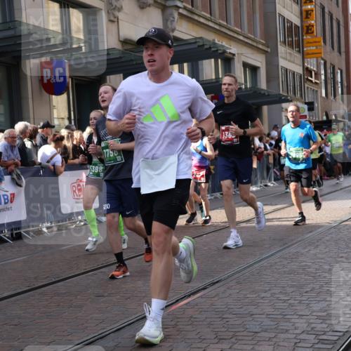 13.09.2026 - 21. swb-Marathon Bremen Strokosch-Dieckow http://msf.ph/oto/10352081 13.09.2026 13:32:24 Ziel 1437, 1687, 2292, 2293, 2611, 2638, 2992, 3354, 3429, 3878, 3895, 3902, 4233, 4323, 4380, 4862, 5009, 5398, 5581, 5657, 6583, 6593, 6718, 6760, 6786, 7016, 7173, 7466, 7758, 7990, 8344, 8367, 8506, 8957, 9175, 13164, 13232, 13234, 287, 1369, 2310, 2910, 3402, 3429, 3441, 3650, 3922, 4057, 4263, 4471, 4566, 4655, 4797, 4835, 5281, 5628, 6258, 6475, 6518, 7182, 7818, 9394, 13182 meine-sportfotos.de