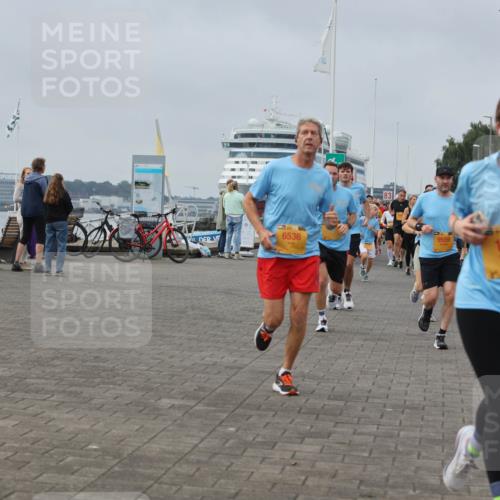 13.09.2026 - Kiel Lauf Andreas Tolksdorf http://msf.ph/oto/10352177 13.09.2026 09:56:24 Kiellinie 6536, 3, 9559, 149, 763 meine-sportfotos.de