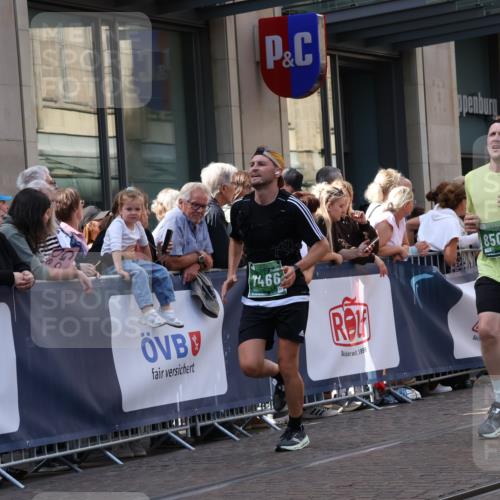 13.09.2026 - 21. swb-Marathon Bremen Strokosch-Dieckow http://msf.ph/oto/10352204 13.09.2026 13:32:27 Ziel 891, 1437, 1687, 2611, 2638, 2992, 3354, 3878, 3895, 3902, 4233, 4323, 4862, 5009, 5090, 5398, 5581, 5657, 6018, 6583, 6718, 6760, 6786, 7016, 7466, 7758, 7990, 8344, 8367, 8506, 8957, 9175, 9406, 10048, 13164, 13232, 13234, 13247, 287, 1369, 1687, 2292, 2293, 2910, 2992, 3402, 3429, 3441, 3650, 3922, 4057, 4263, 4380, 4471, 4566, 4655, 4835, 5281, 5628, 6258, 6475, 6518, 6593, 7182, 7818, 9394, 13182 meine-sportfotos.de