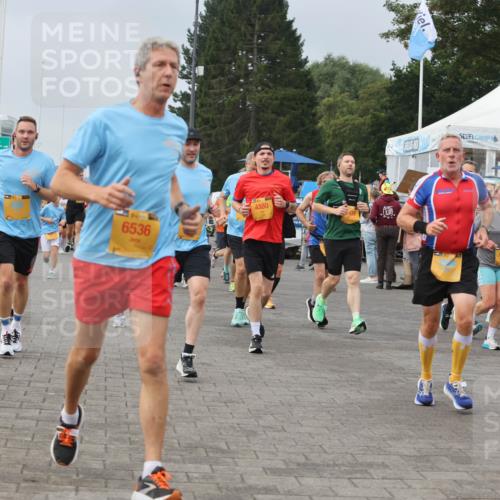 13.09.2026 - Kiel Lauf Andreas Tolksdorf http://msf.ph/oto/10352210 13.09.2026 09:56:25 Kiellinie 6536, 4380, 6147 meine-sportfotos.de