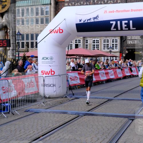 13.09.2026 - 21. swb-Marathon Bremen Tim E. http://msf.ph/oto/10352226 13.09.2026 12:34:45 Ziel 1154, 1997 meine-sportfotos.de