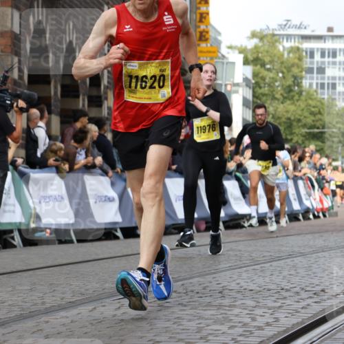 13.09.2026 - 21. swb-Marathon Bremen Strokosch-Dieckow http://msf.ph/oto/10352259 13.09.2026 10:55:08 Ziel 10589, 10608, 10646, 10704, 10901, 11040, 11174, 11569, 11874, 11889, 12313, 12519, 12800, 13526, 13592, 10725, 11014, 11466, 11631, 11910, 12201, 12218, 12258, 12549 meine-sportfotos.de