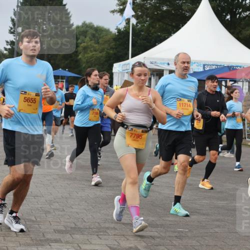 13.09.2026 - Kiel Lauf Andreas Tolksdorf http://msf.ph/oto/10352288 13.09.2026 09:56:28 Kiellinie 38, 5655, 7199, 39, 7795, 11714, 38, 4380 meine-sportfotos.de