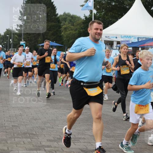 13.09.2026 - Kiel Lauf Andreas Tolksdorf http://msf.ph/oto/10352403 13.09.2026 09:56:31 Kiellinie 7156, 4535, 2653, 10739, 4443, 1, 39, 8305 meine-sportfotos.de
