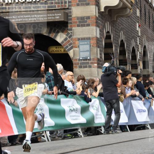 13.09.2026 - 21. swb-Marathon Bremen Strokosch-Dieckow http://msf.ph/oto/10352504 13.09.2026 10:55:11 Ziel 10589, 10608, 10646, 10901, 11040, 11174, 11569, 11620, 11860, 11874, 11889, 11976, 12313, 12519, 12800, 13592, 10725, 11014, 11466, 11631, 11910, 12201, 12218, 12258, 12549 meine-sportfotos.de