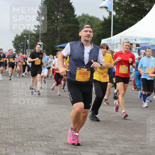 13.09.2026 - Kiel Lauf Andreas Tolksdorf http://msf.ph/oto/10352579 13.09.2026 09:56:36 Kiellinie 11195, 09, 38, 8203, 365, 5753, 4691, 41 meine-sportfotos.de