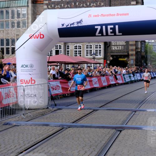13.09.2026 - 21. swb-Marathon Bremen Tim E. http://msf.ph/oto/10352687 13.09.2026 12:38:11 Ziel  meine-sportfotos.de