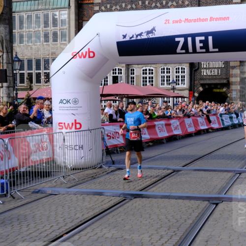 13.09.2026 - 21. swb-Marathon Bremen Tim E. http://msf.ph/oto/10352725 13.09.2026 12:38:11 Ziel  meine-sportfotos.de